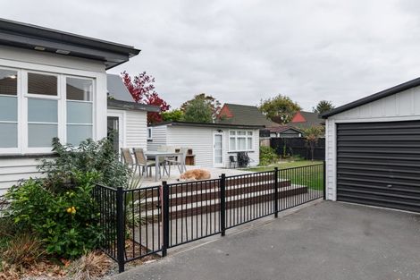 Photo of property in 37 Hawford Road, Opawa, Christchurch, 8023