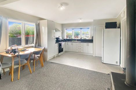 Photo of property in 1/512 Main North Road, Bay View, Napier, 4104