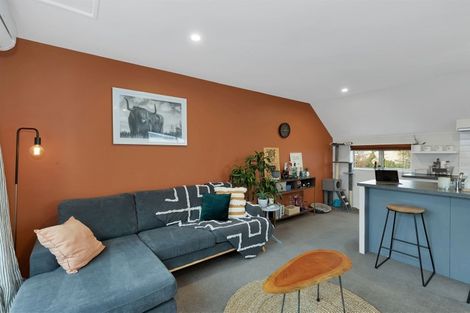 Photo of property in 2a Defoe Place, Waltham, Christchurch, 8023