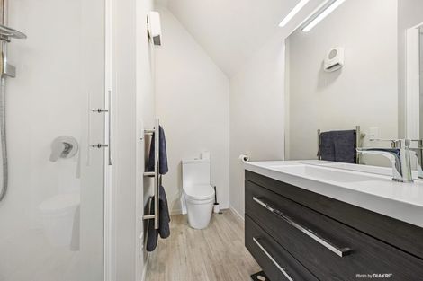 Photo of property in Victoria Villas, 42/35u Pirie Street, Mount Victoria, Wellington, 6011