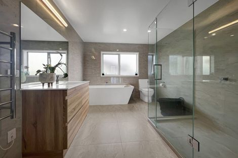 Photo of property in 3 Ringi Lane, Orewa, 0931