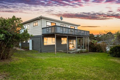 Photo of property in 26 Deerness Crescent, Algies Bay, Warkworth, 0920