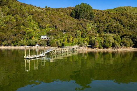 Photo of property in 225 Moetapu Bay Road, Moetapu Bay, Linkwater, 7282