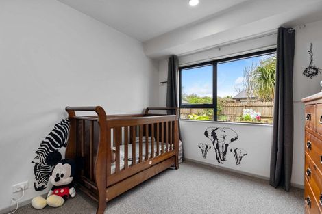 Photo of property in 16 O'sullivan Place, Waiuku, 2123