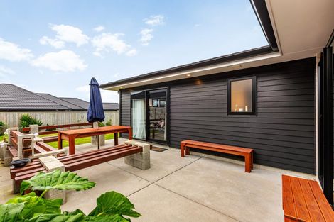 Photo of property in 29 Topsail Way, Whitby, Porirua, 5024