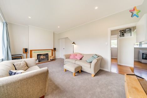 Photo of property in 26 Durham Crescent, Fairfield, Lower Hutt, 5011