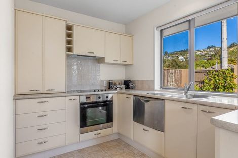 Photo of property in 21 Taupata Street, Redcliffs, Christchurch, 8081
