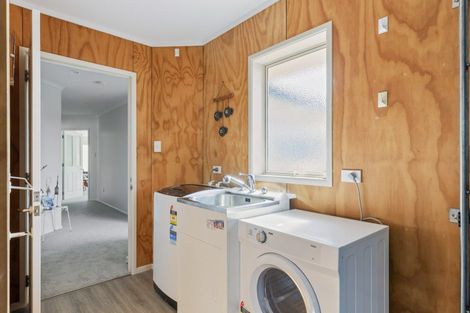 Photo of property in 112b Govett Avenue, Frankleigh Park, New Plymouth, 4310