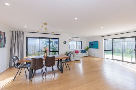 Photo of property in 46 Rochdale Drive, Churton Park, Wellington, 6037