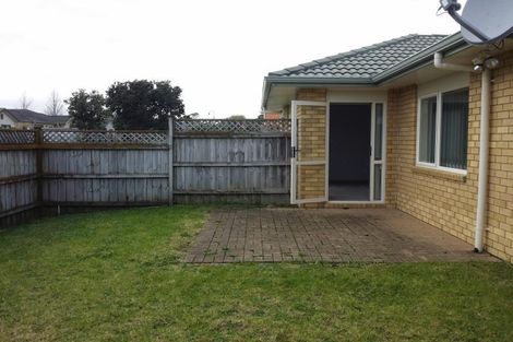 Photo of property in 20 Ashmere Lane, Weymouth, Auckland, 2103