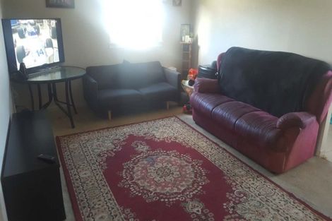 Photo of property in 7 Donovan Avenue, Massey, Auckland, 0614