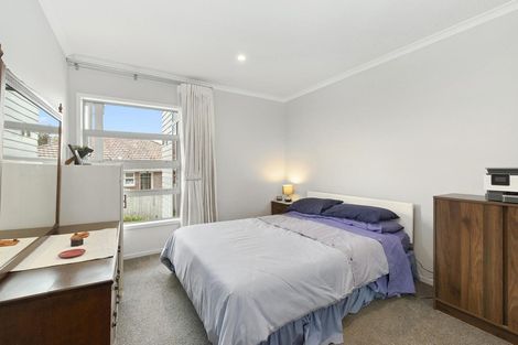 Photo of property in 13a Lyndhurst Road, Te Atatu South, Auckland, 0610