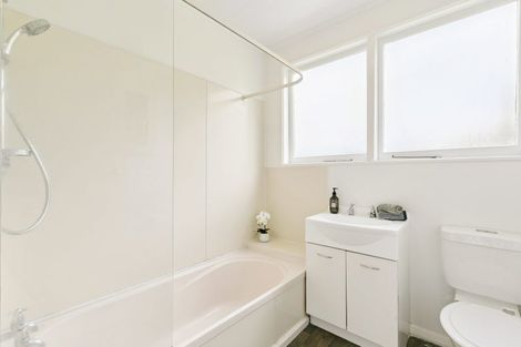 Photo of property in 1/1 Canterbury Street, Karori, Wellington, 6012