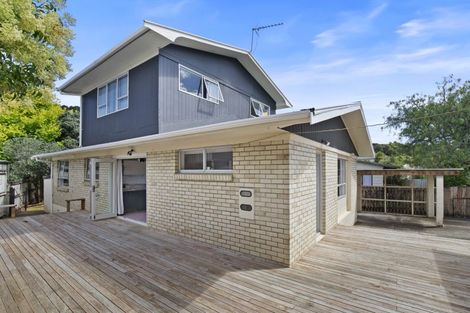Photo of property in 4 Parvin Place, Pukekohe, 2120