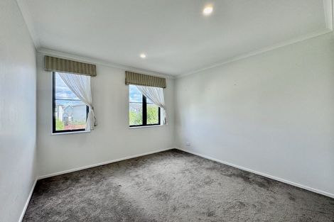 Photo of property in 20 Bellbird Street, Papakura, 2110