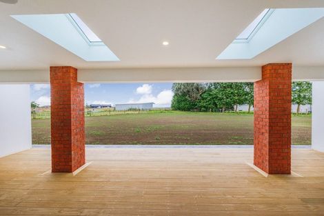 Photo of property in 11 Te Kahu Lane, Halcombe, 4779