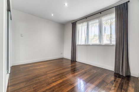 Photo of property in 13 Amberley Avenue, Te Atatu South, Auckland, 0610