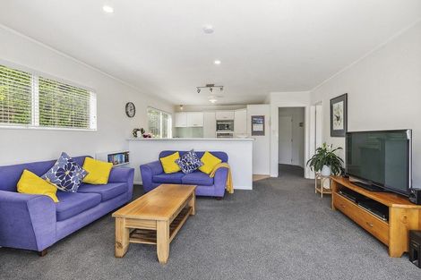 Photo of property in 2 Musket Lane, Whitby, Porirua, 5024