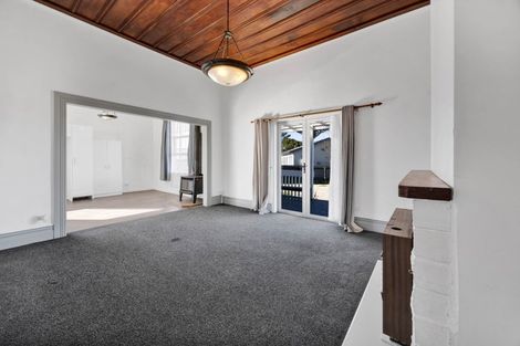 Photo of property in 176 Glover Road, Hawera, 4610