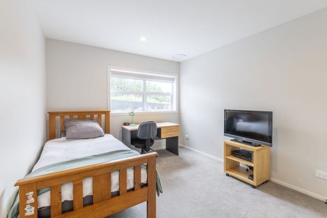 Photo of property in 16 Prestbury Grove, Churton Park, Wellington, 6037