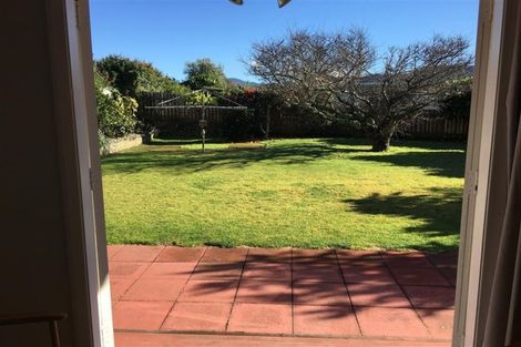 Photo of property in 95 Golf Road, Paraparaumu Beach, Paraparaumu, 5032