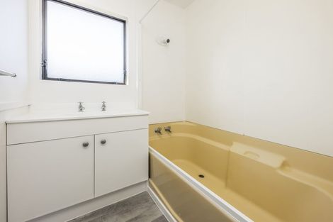 Photo of property in 2/30 Gloucester Road, Manurewa, Auckland, 2102