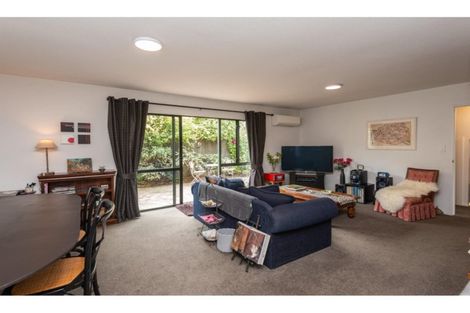 Photo of property in 2/15 Coles Place, St Albans, Christchurch, 8014