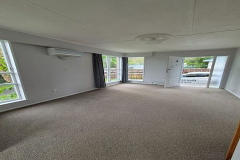 Photo of property in 21-a Kairanga Crescent, Wainuiomata, Lower Hutt, 5014