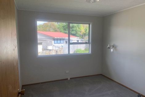 Photo of property in 5 Topliss Drive, Northcross, Auckland, 0632