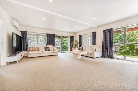 Photo of property in 205d Henderson Valley Road, Henderson, Auckland, 0612