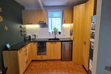 Photo of property in Pirie Street Townhouses, 31/35 Pirie Street, Mount Victoria, Wellington, 6011