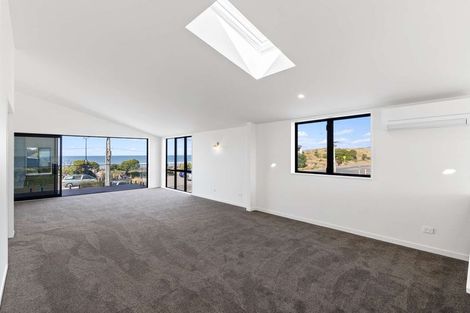 Photo of property in 85b Marine Parade, North New Brighton, Christchurch, 8083