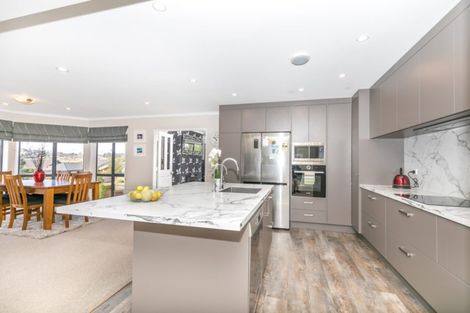 Photo of property in 16 Friesian Place, Grandview Heights, Hamilton, 3200