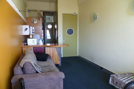 Photo of property in Qba Apartments, 2r/51 Webb Street, Mount Cook, Wellington, 6011