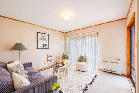 Photo of property in 2/411 Eastbourne Street East, Hastings, 4122