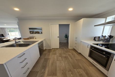 Photo of property in 13 Chaffey Street, Foxton Beach, Foxton, 4815