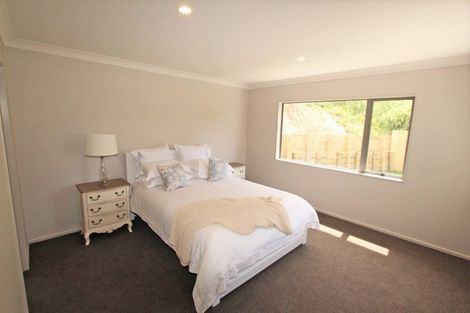 Photo of property in 16 Spritsail Place, Whitby, Porirua, 5024