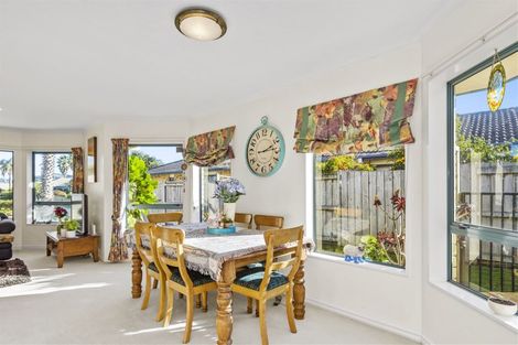 Photo of property in 77 Santa Monica Drive, Papamoa Beach, Papamoa, 3118