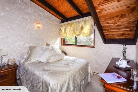 Photo of property in 11 Hebe Place, Birkenhead, Auckland, 0626