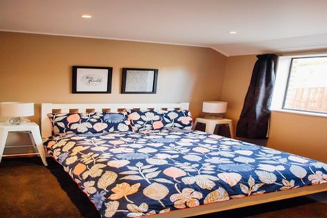 Photo of property in 36a Colwill Road, Massey, Auckland, 0614