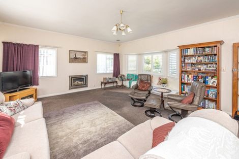 Photo of property in 98 Alma Road, Gonville, Whanganui, 4501