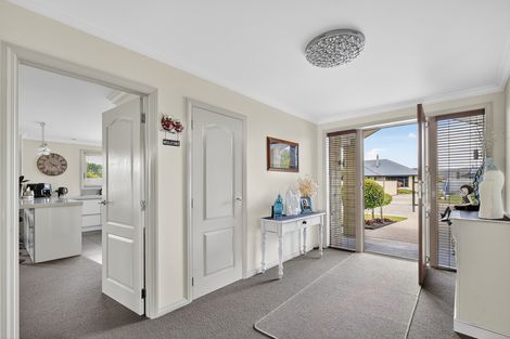 Photo of property in 10 Larch Crescent, Alexandra, 9320