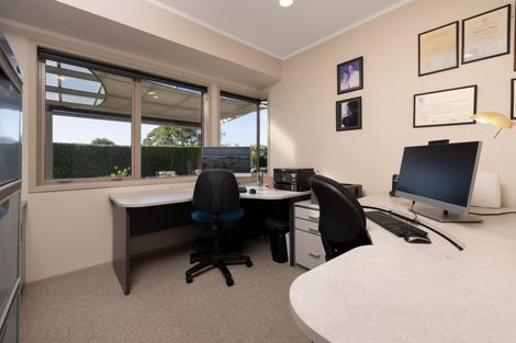 Photo of property in 16r Gunbar Drive, Welcome Bay, Tauranga, 3175