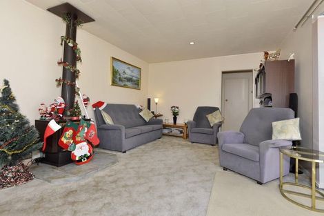 Photo of property in 25 Allington Road, Massey, Auckland, 0614