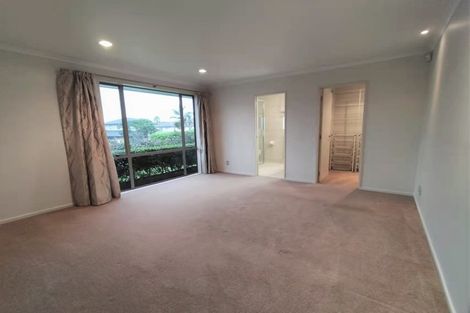Photo of property in 38 Moyrus Crescent, East Tamaki Heights, Auckland, 2016