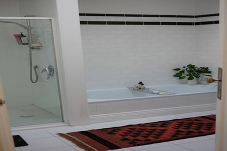 Photo of property in 179 Glenmore Street, Kelburn, Wellington, 6012