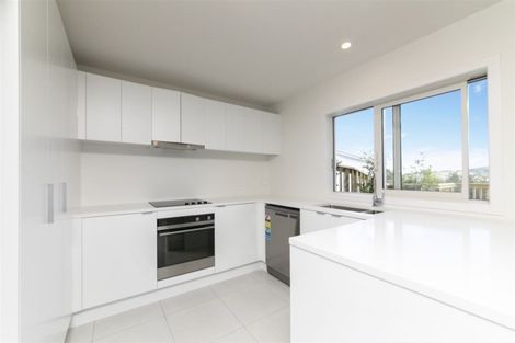 Photo of property in 13 Rauta Way, Helensville, 0800