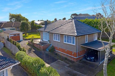 Photo of property in 25 Essex Street, Te Atatu South, Auckland, 0610