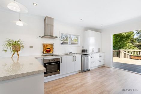 Photo of property in 20 Norman Road, Titirangi, Auckland, 0604