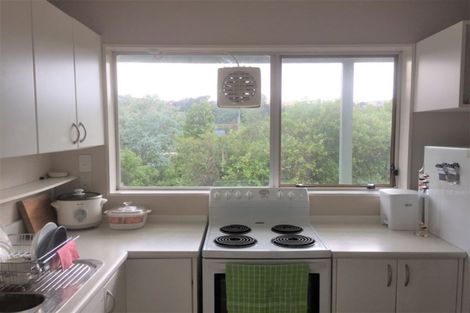 Photo of property in 24b Caesars Place, Churton Park, Wellington, 6037